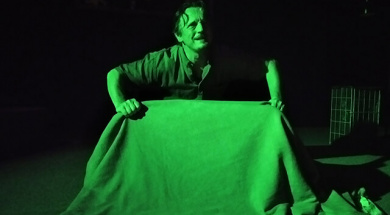 Broukovcovo Kamdivadlo_Nenavidim-te-bukowski-01