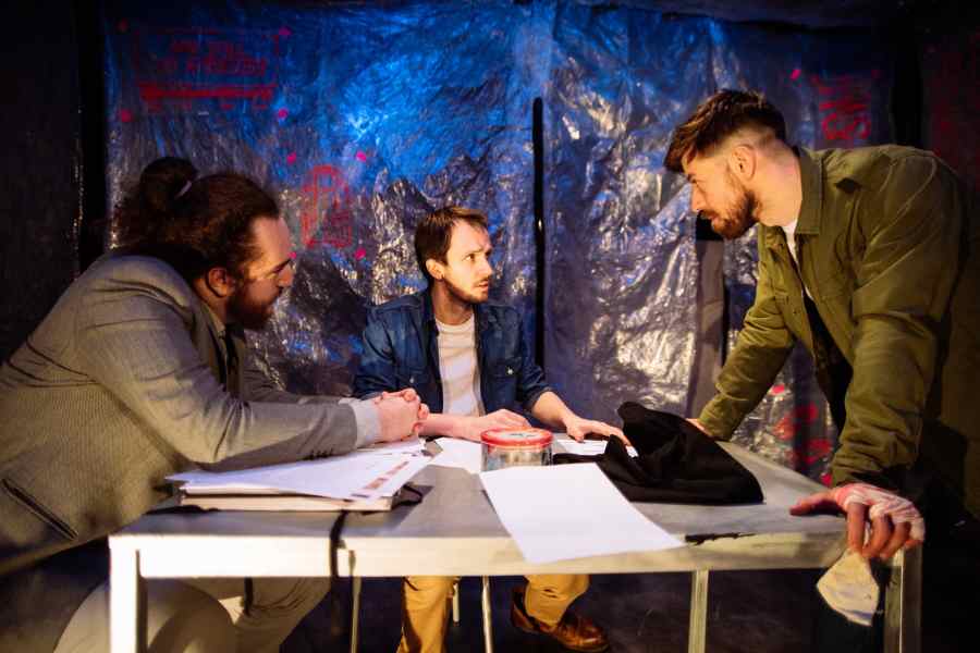 Divadlo RADAR / Načerno / Pan Polštář