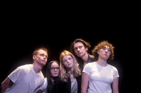 Krajina s žehličkou_Pisecek