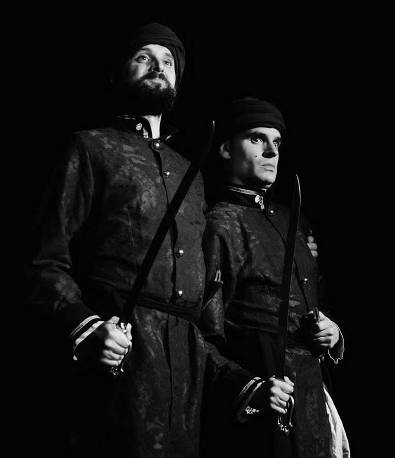 Divadlo SoLiTEAter / STRÁŽCI TÁDŽ MAHALU