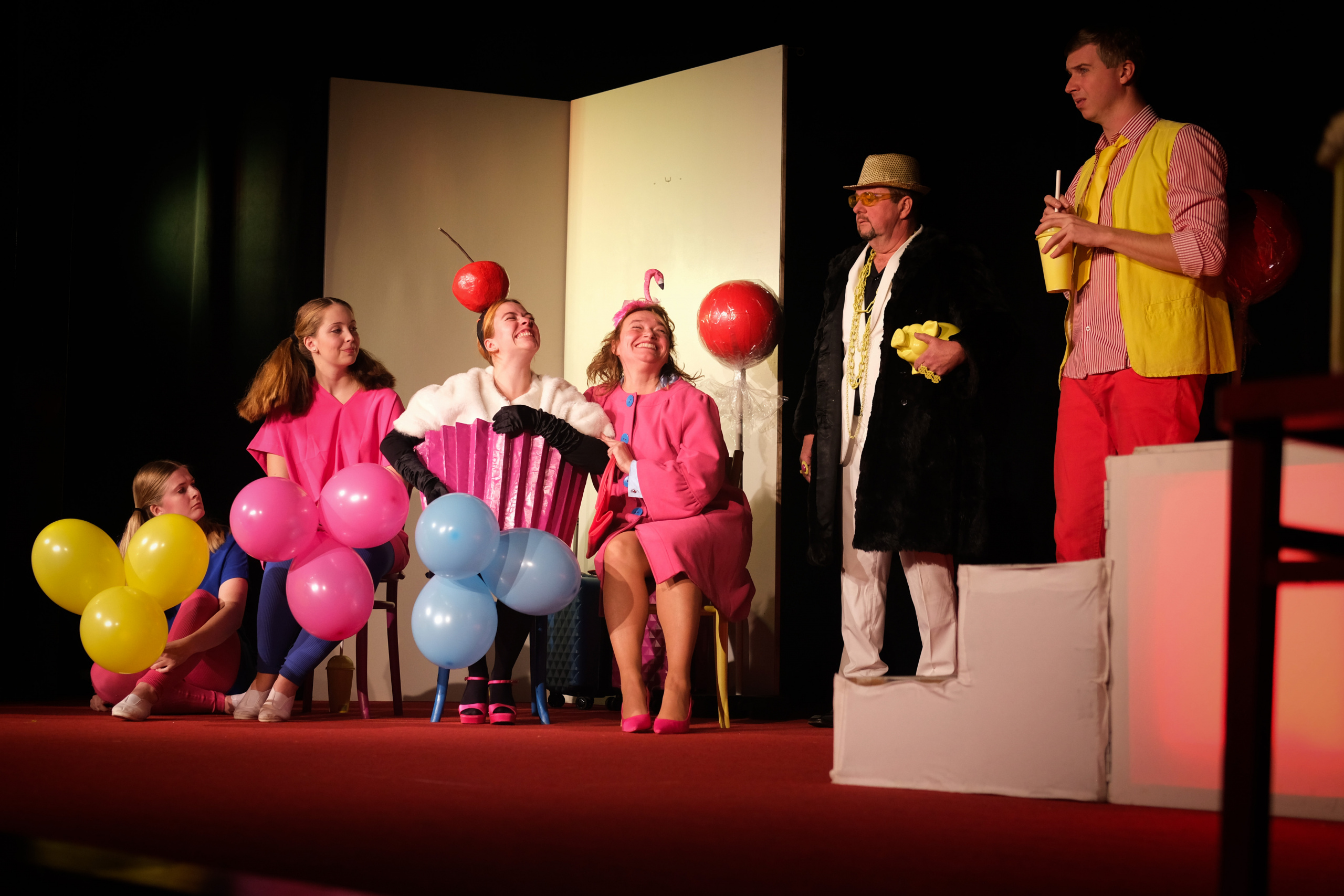 Divadelní salon paní Ljuby 2024