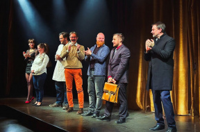 pipaplati-stage-fb11a7b4c1fb875d68fc8b2c7f3e9456