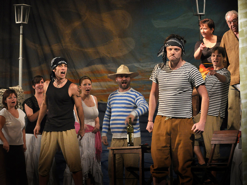 Ochotníci v Lomnici nad Popelkou slaví dvousté výročí