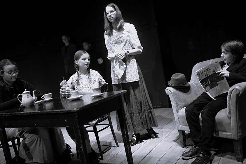 DS Gymnázium Jana Nerudy / ZÁBLESKY