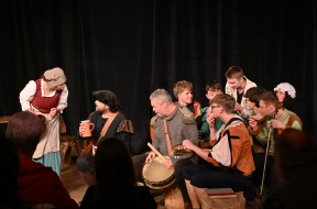 DS Tyl Rakovník Tyl, Nezbedný bakalář