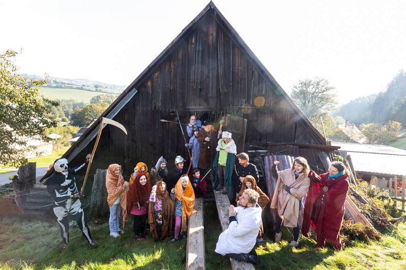 Budiž stín! 2025 / 200 let tomu nazad