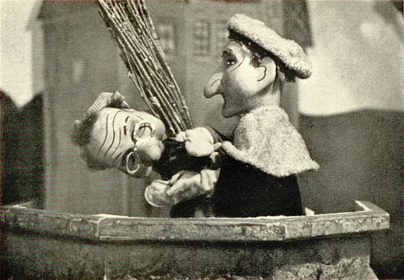 Smiřice, LD ZK Státního statku, Mistr Pleticha, 1957 / zdroj časopis Loutkář