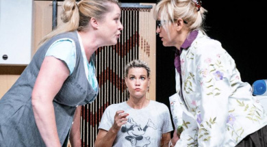 Tri gracie z&nbsp;umakartu – foto archiv souboru