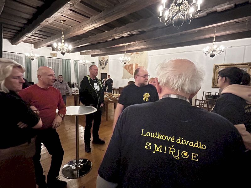 Sto let loutkového divadla ve Smiřicích