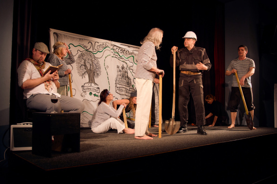Hrabě Monte Cristo aneb Pomsta není řešení, Zaklep Svitavy