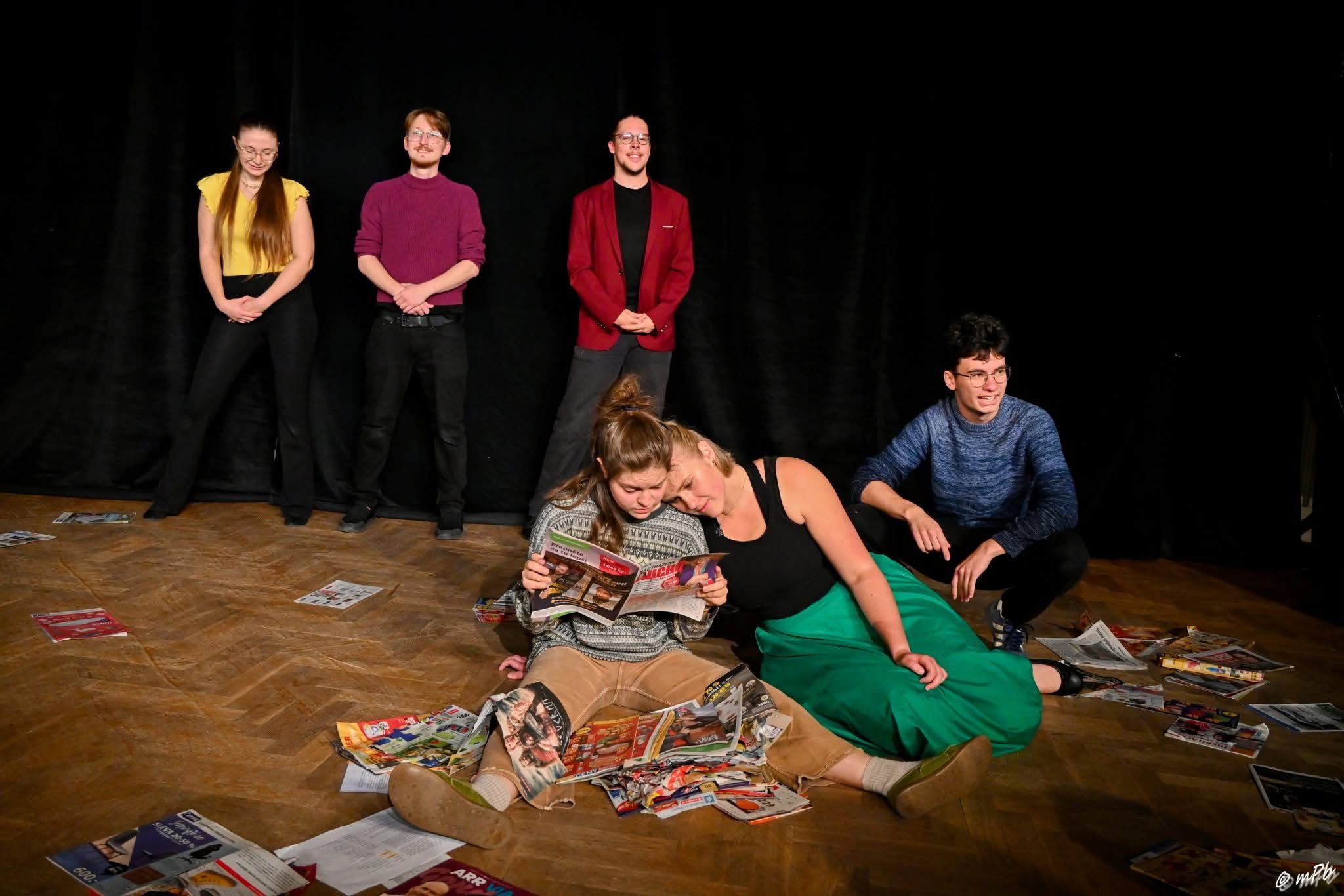 Děčínská brána činohře dokořán