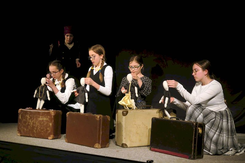 Hrozinky v podání souboru Arnoštka ZUŠ Březnice.