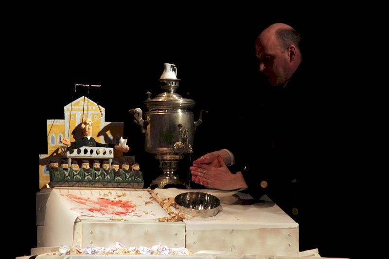 Bažantova loutkářská družina / Gubernátor