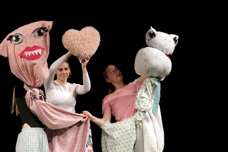 Pod Kloboukem ZUŠ Chlumec nad Cidlinou / Drak a princezny